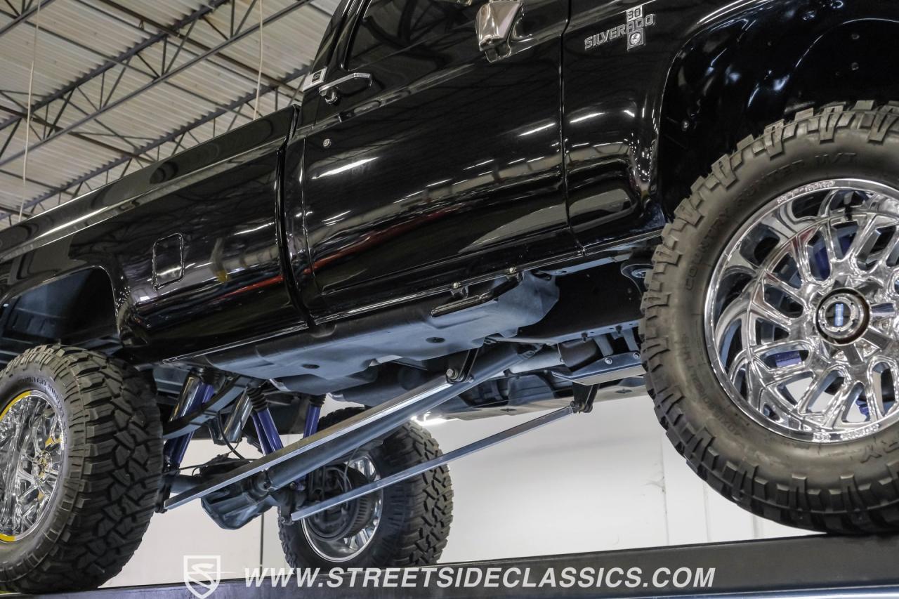 1986 Chevrolet K30 Silverado 4X4