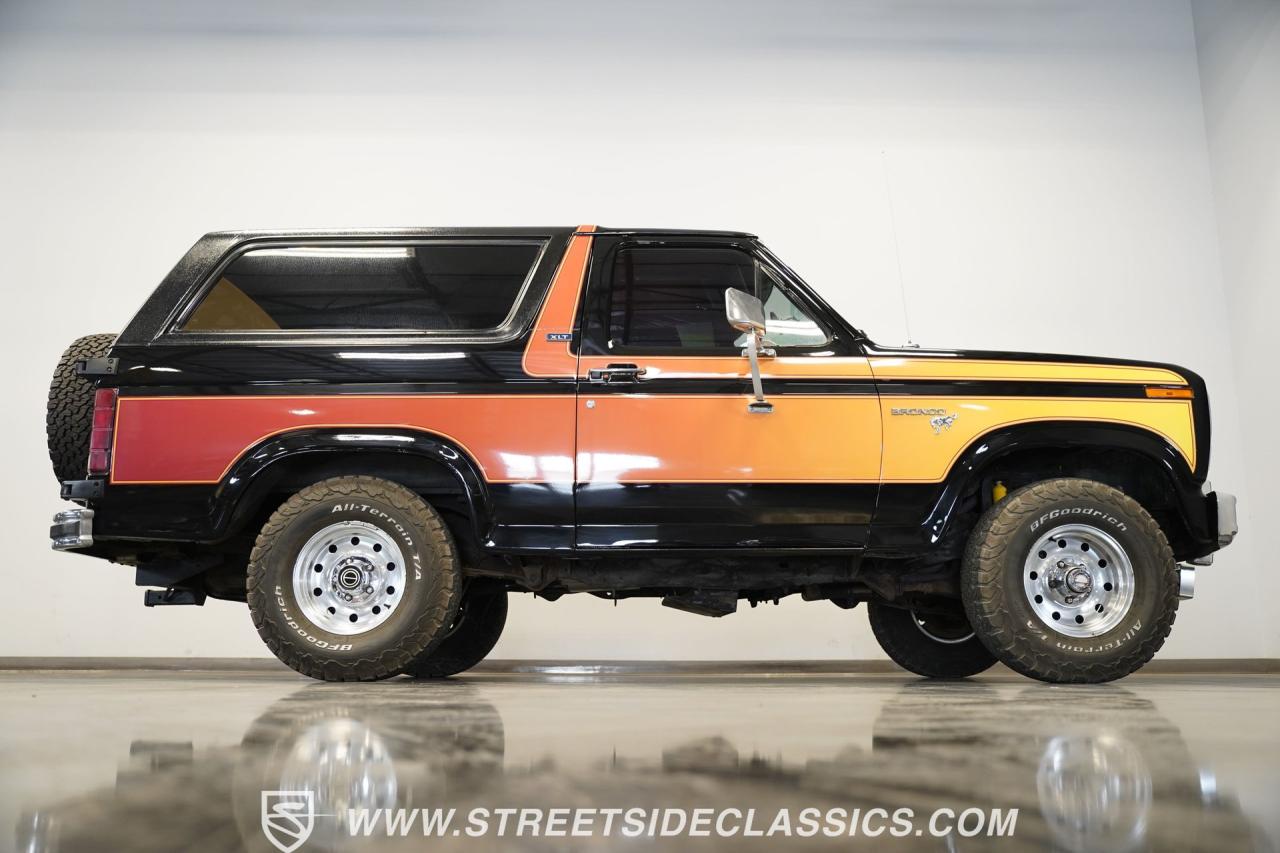 1981 Ford Bronco Ranger XLT Free-Wheeling 4X4