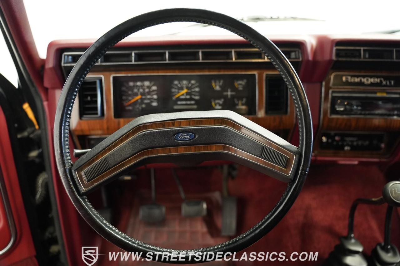 1981 Ford Bronco Ranger XLT Free-Wheeling 4X4