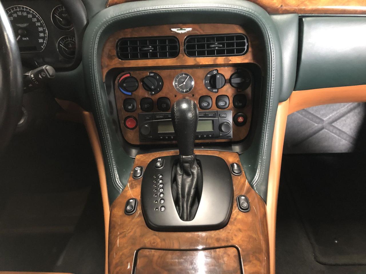 2000 Aston Martin DB7