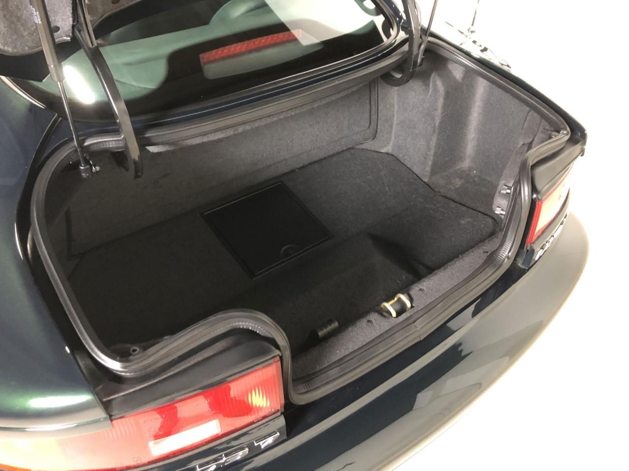 2000 Aston Martin DB7