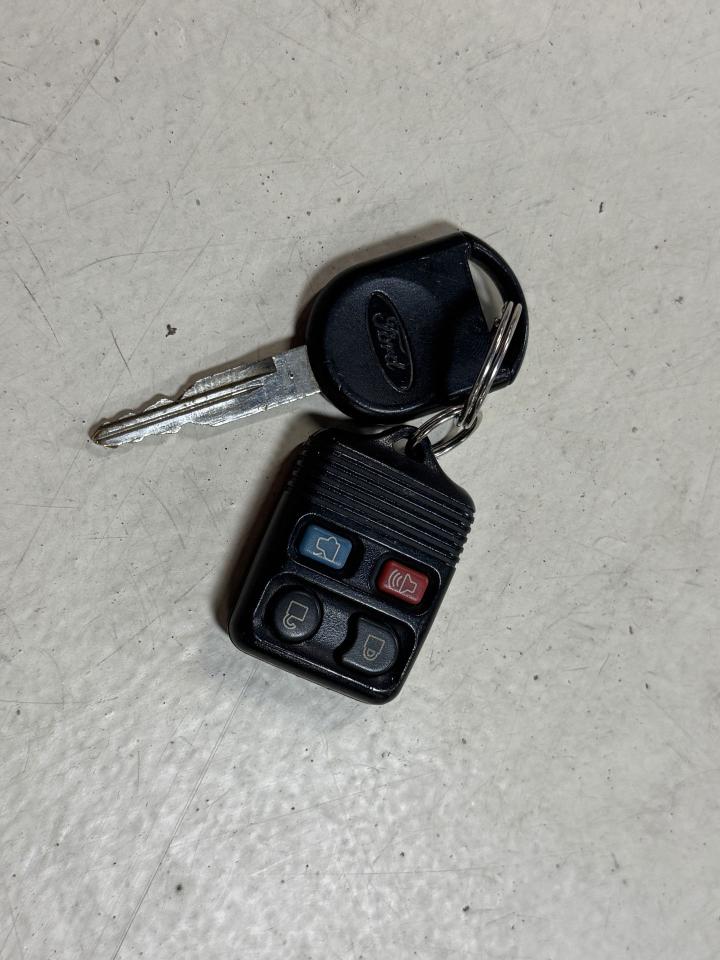 2003 Ford Thunderbird