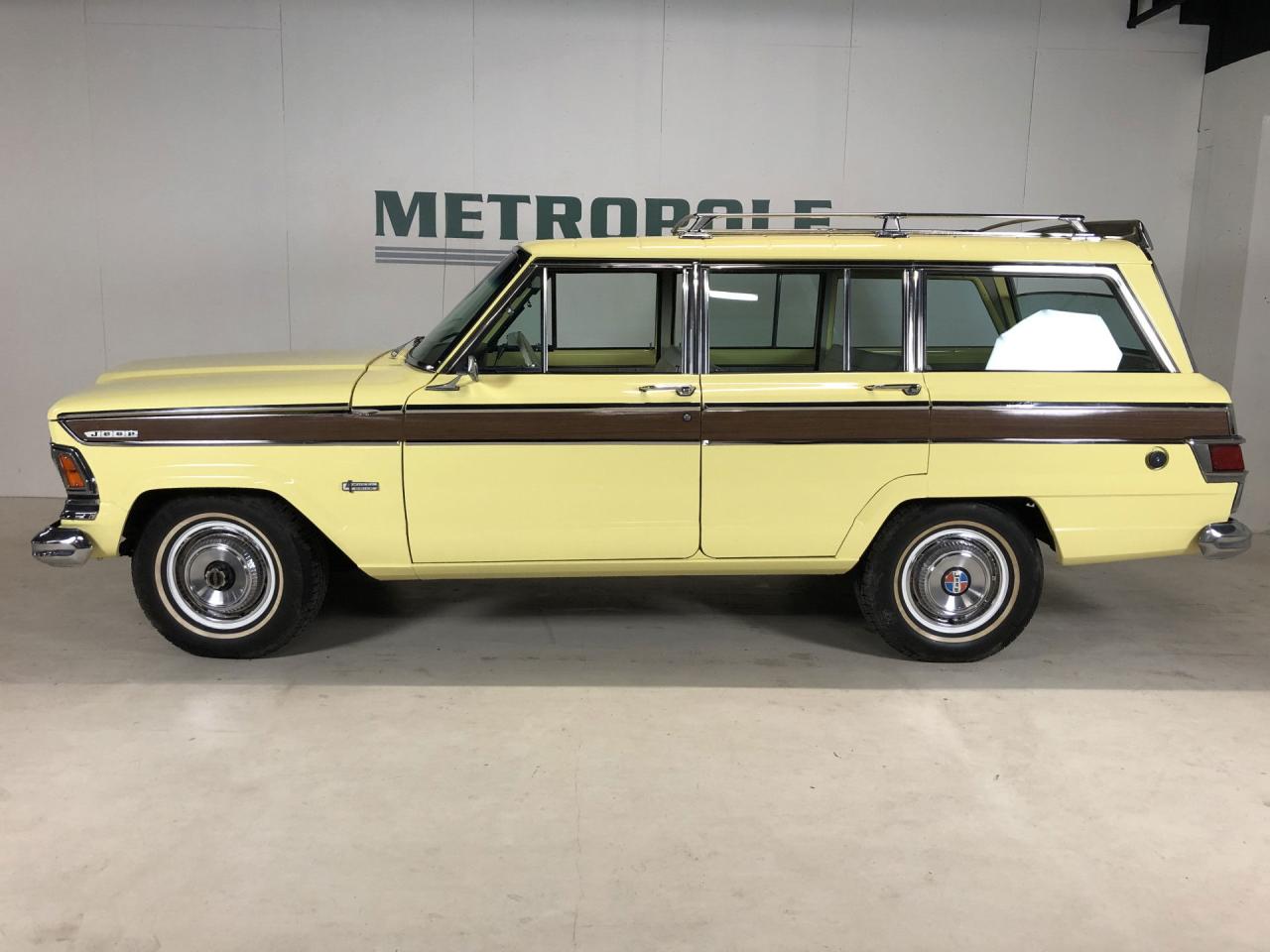 1973 Jeep Wagoneer