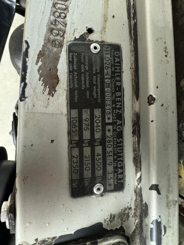 1970 Mercedes - Benz 200 series