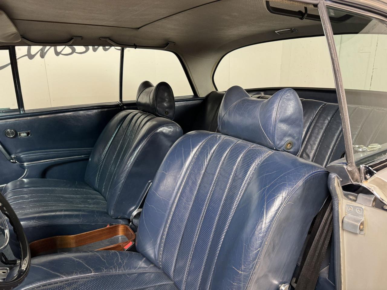 1969 Mercedes - Benz 200 series