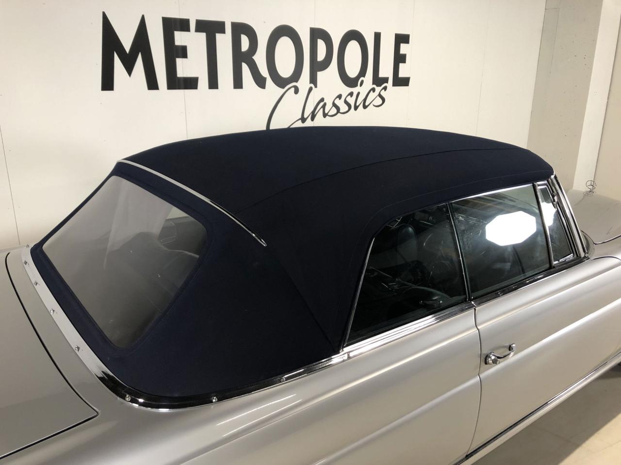 1970 Mercedes - Benz 200 series