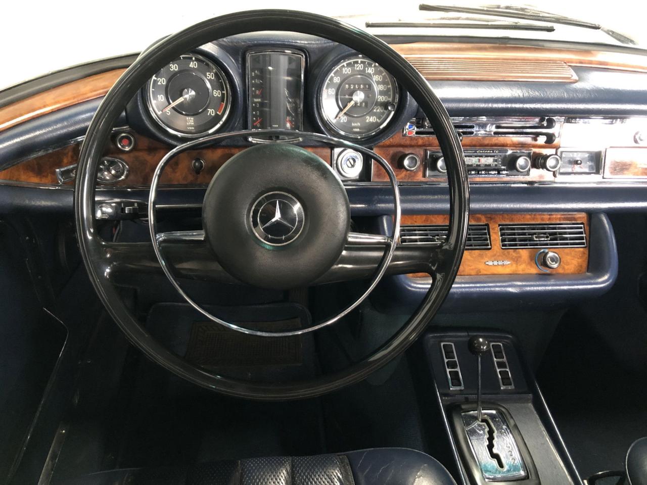 1970 Mercedes - Benz 200 series
