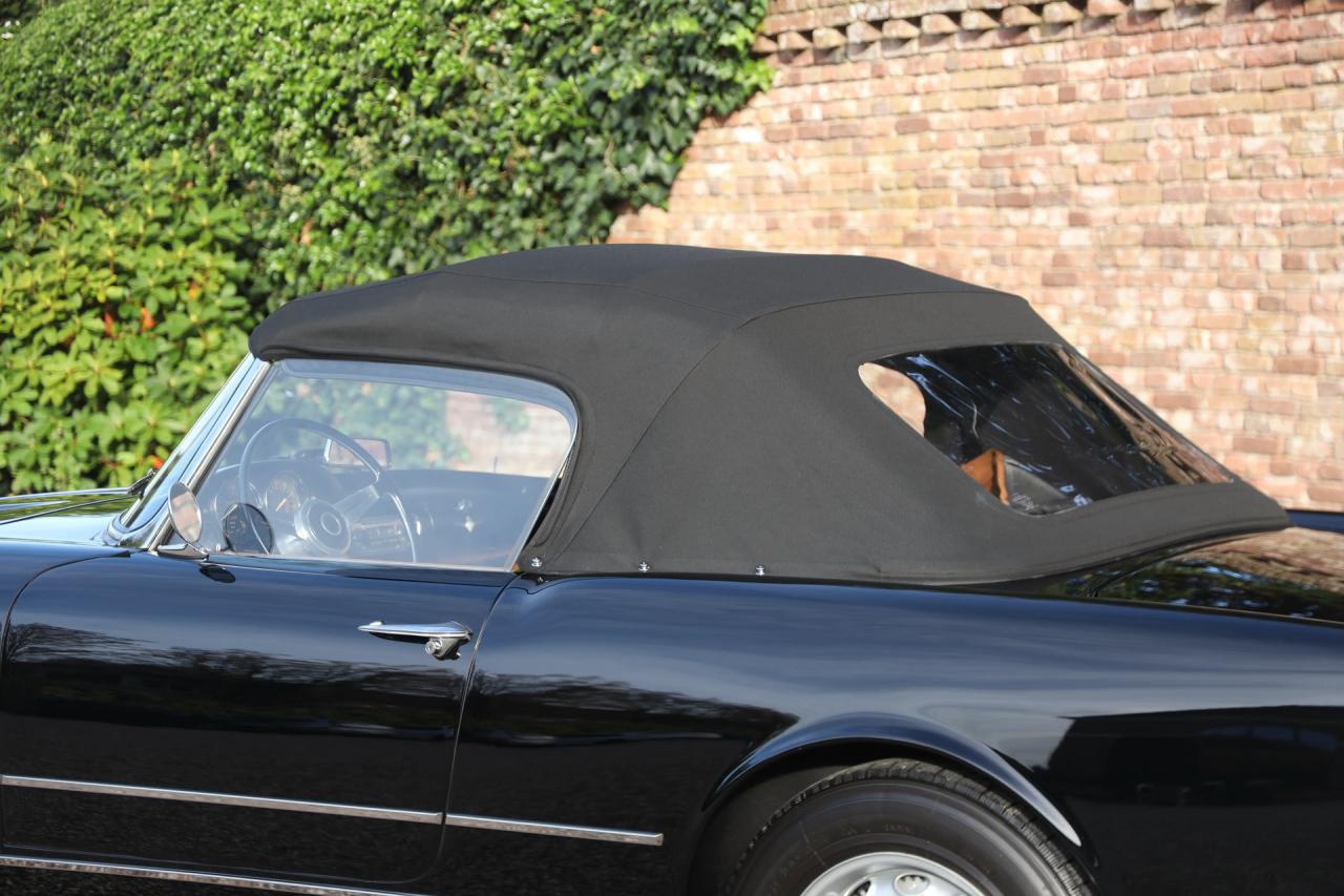 1961 Alfa Romeo 2000 Touring Spider