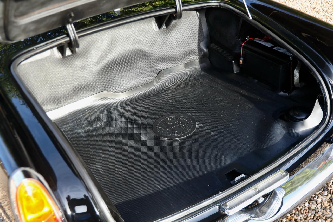 1961 Alfa Romeo 2000 Touring Spider