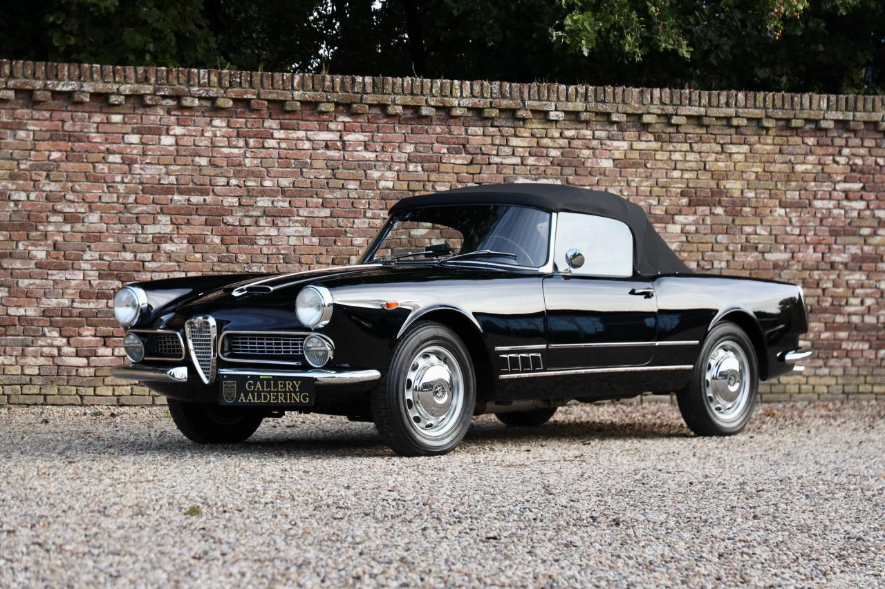 1961 Alfa Romeo 2000 Touring Spider