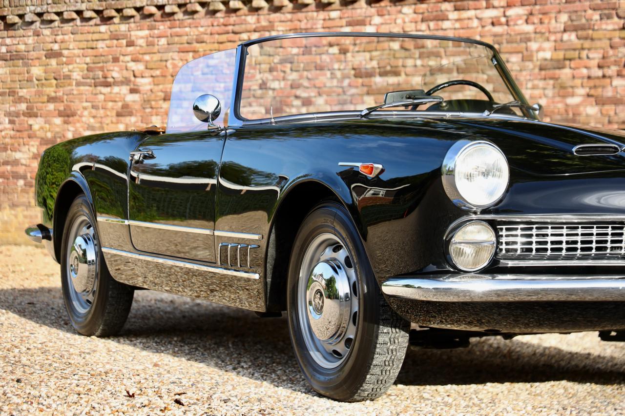 1961 Alfa Romeo 2000 Touring Spider
