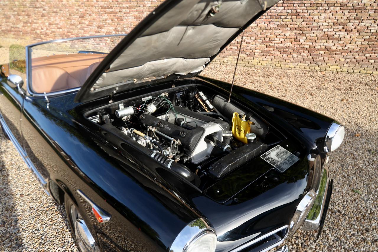 1961 Alfa Romeo 2000 Touring Spider