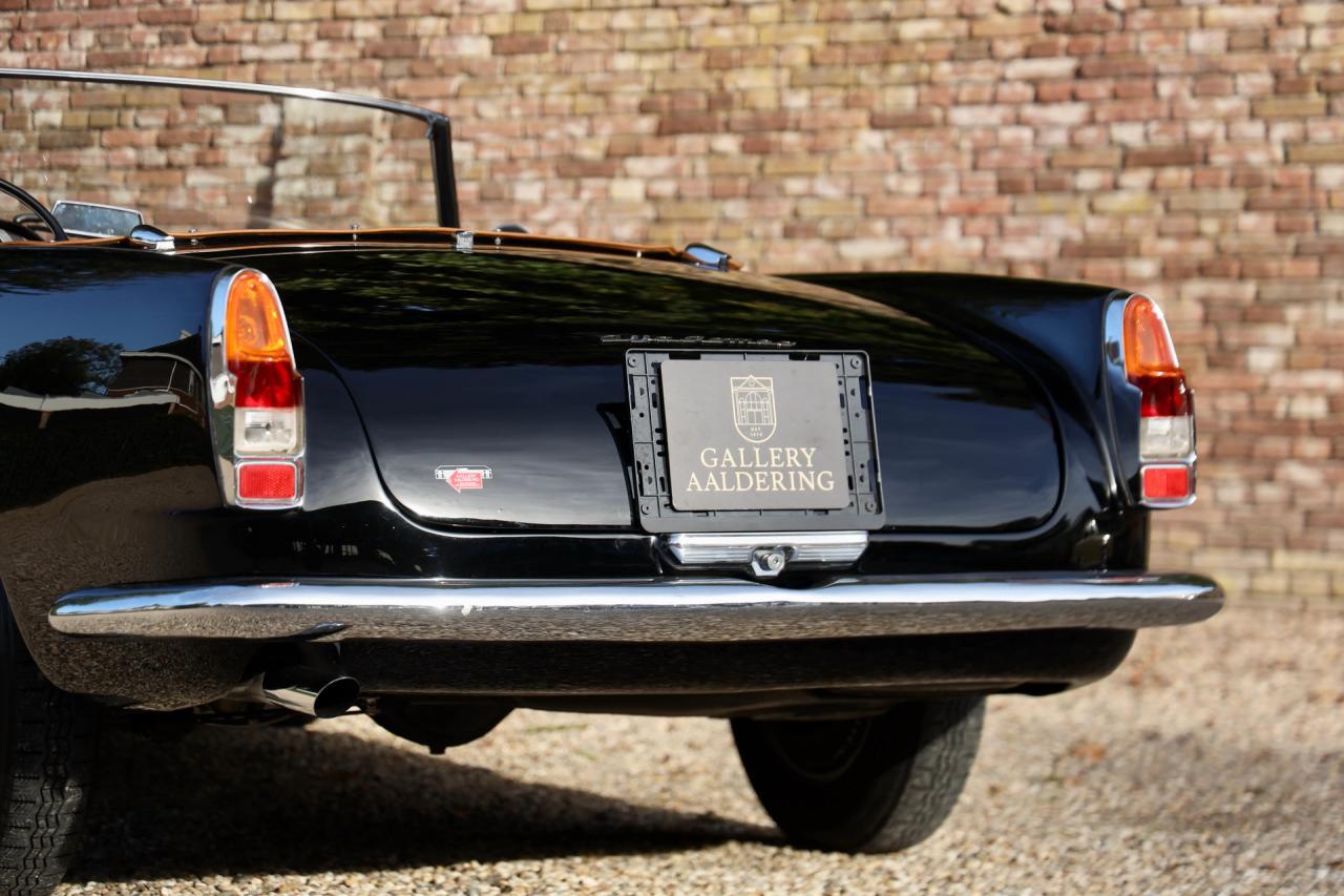 1961 Alfa Romeo 2000 Touring Spider