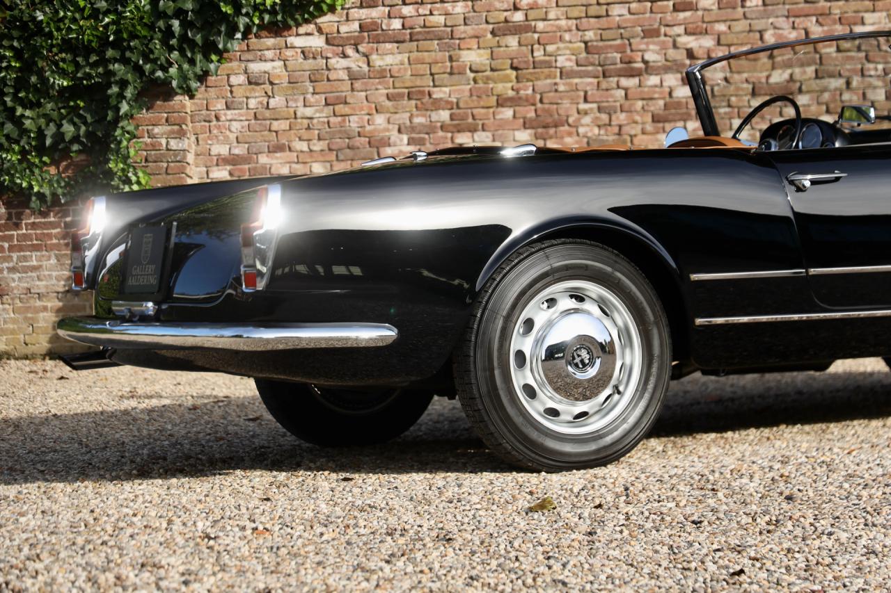 1961 Alfa Romeo 2000 Touring Spider