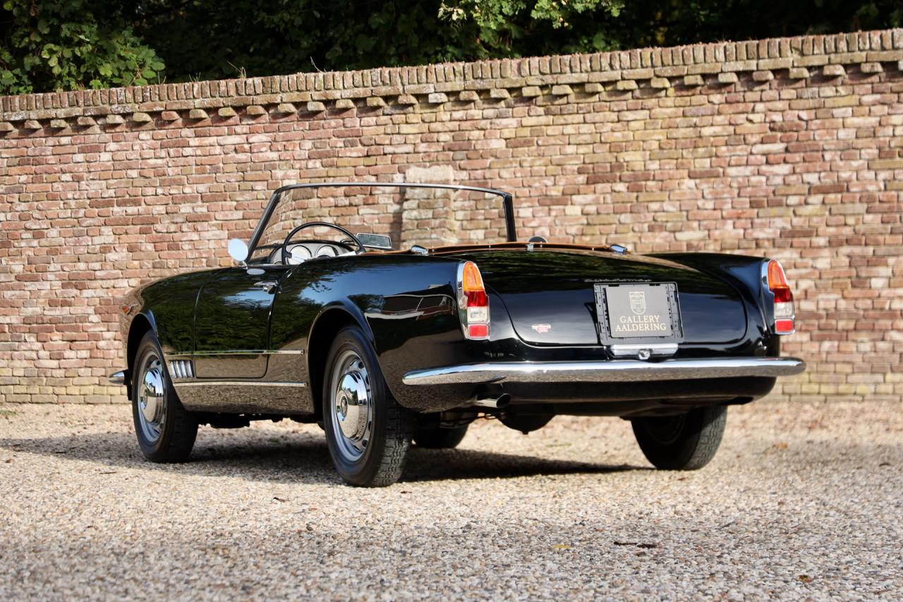 1961 Alfa Romeo 2000 Touring Spider
