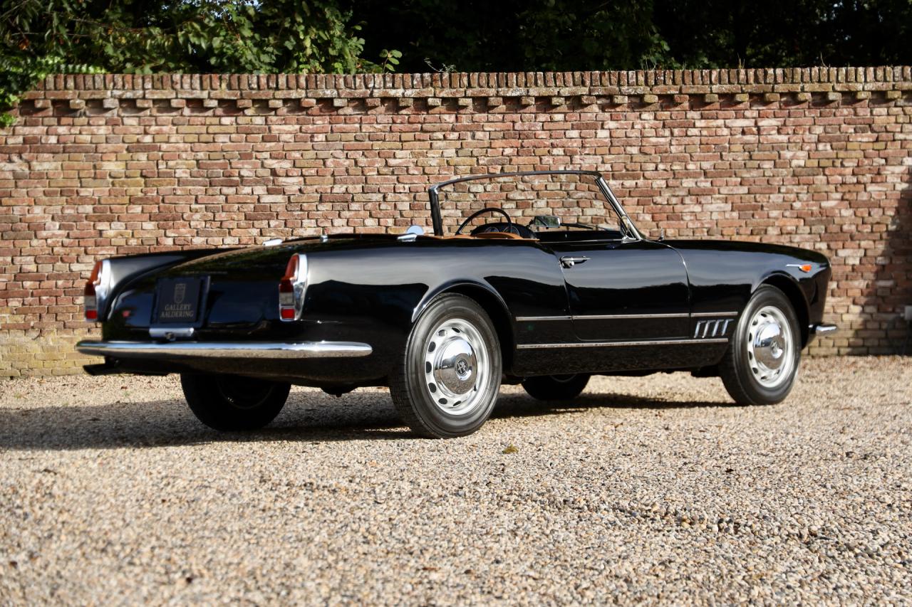 1961 Alfa Romeo 2000 Touring Spider