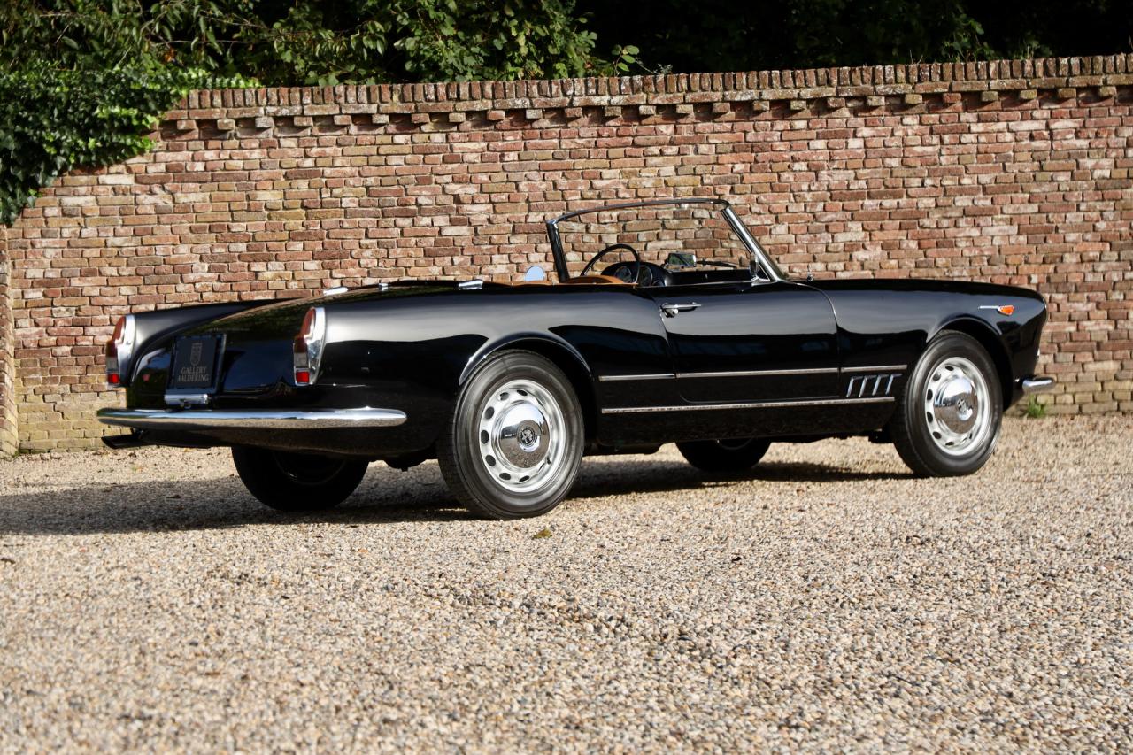 1961 Alfa Romeo 2000 Touring Spider