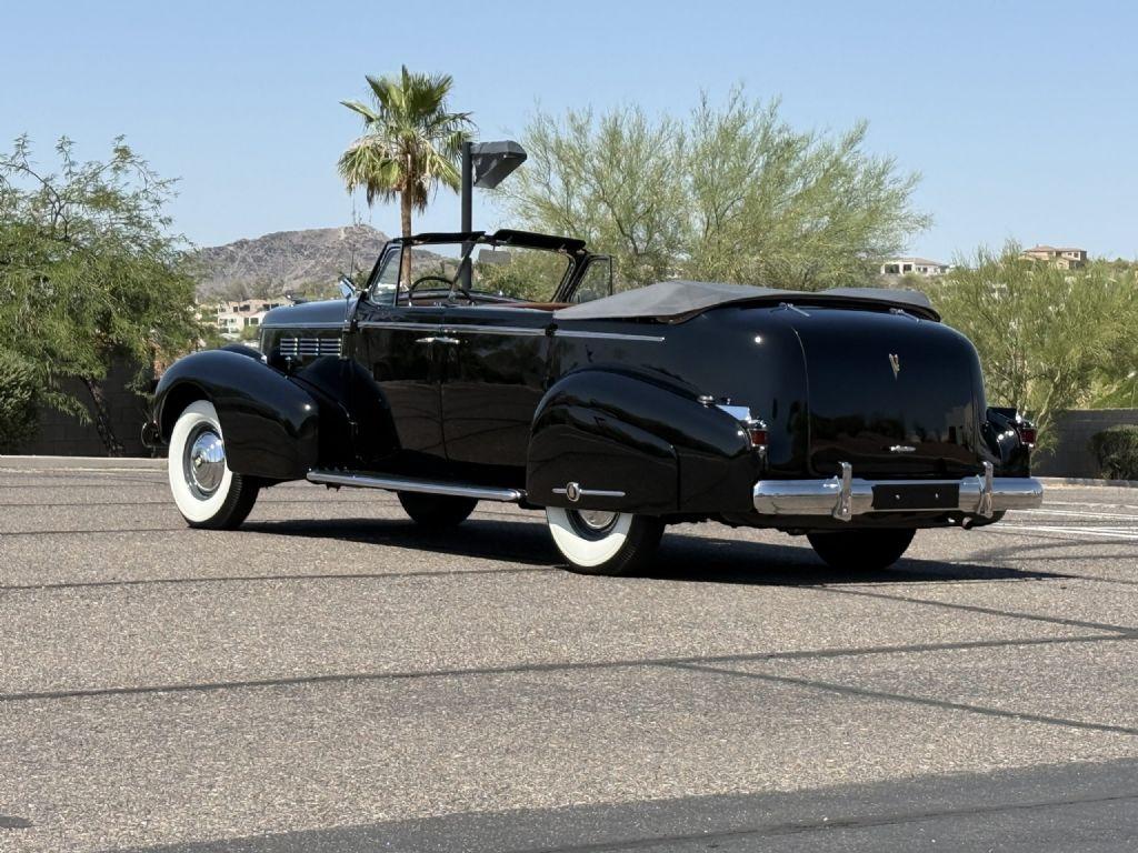 1938 Cadillac Series 75 Convertible Sedan