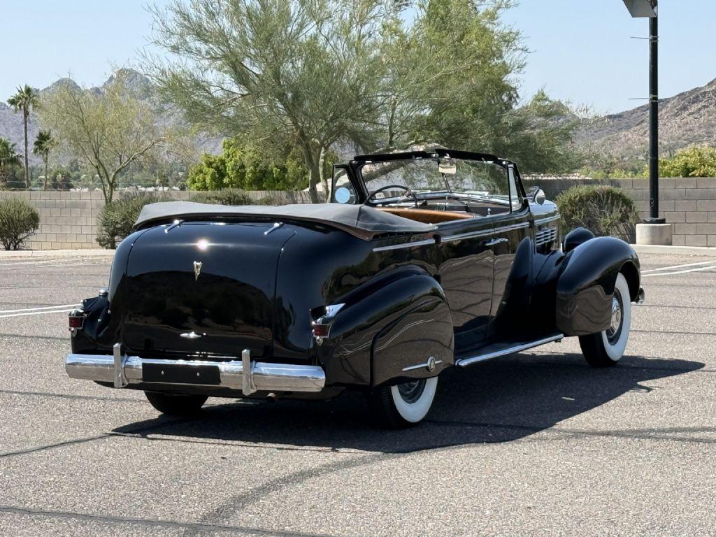 1938 Cadillac Series 75 Convertible Sedan
