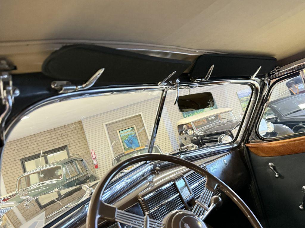 1938 Cadillac Series 75 Convertible Sedan