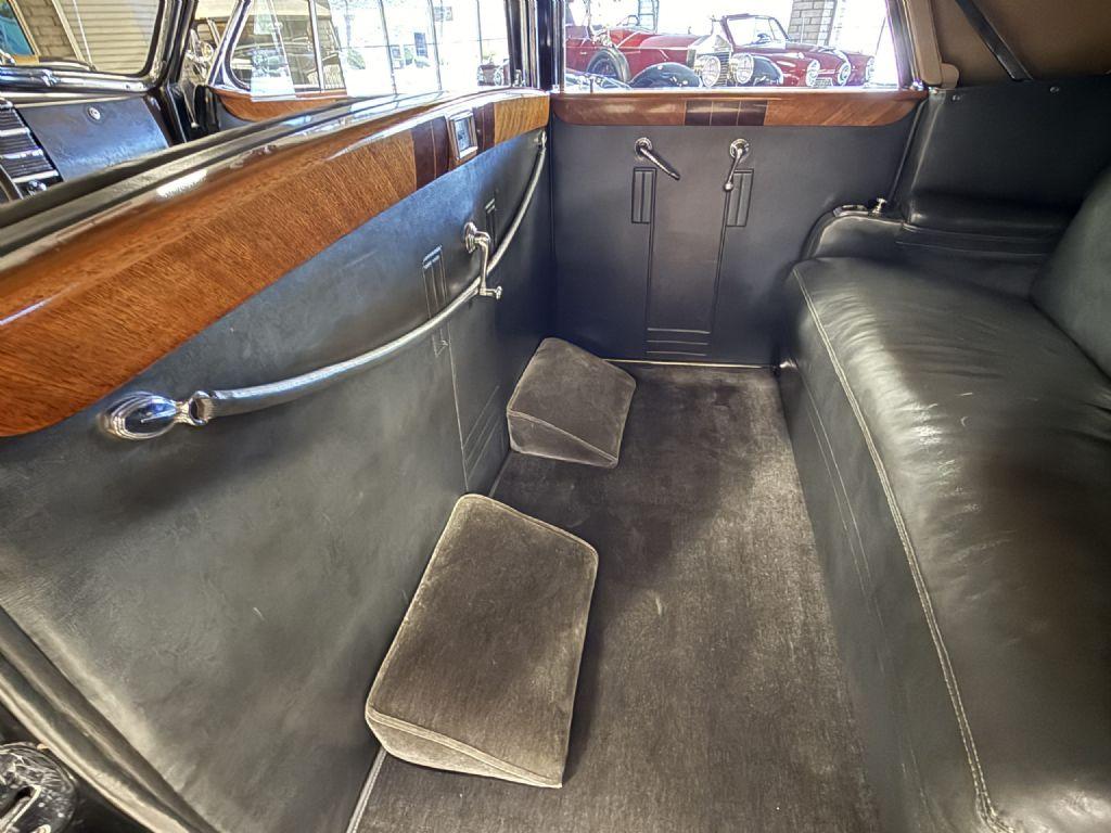 1938 Cadillac Series 75 Convertible Sedan