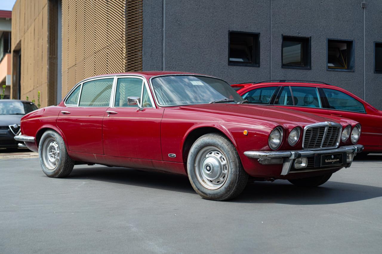1976 Jaguar XJ6 3.6