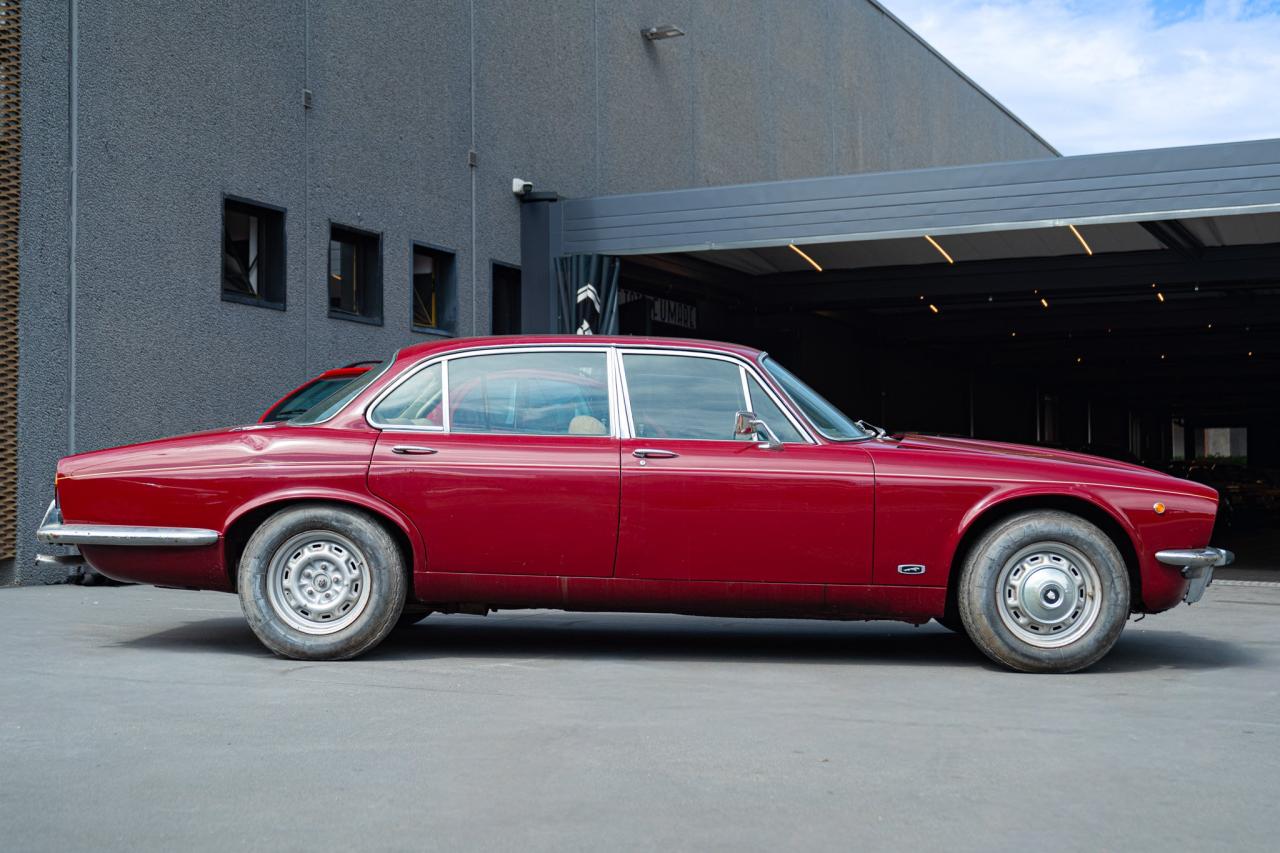 1976 Jaguar XJ6 3.6