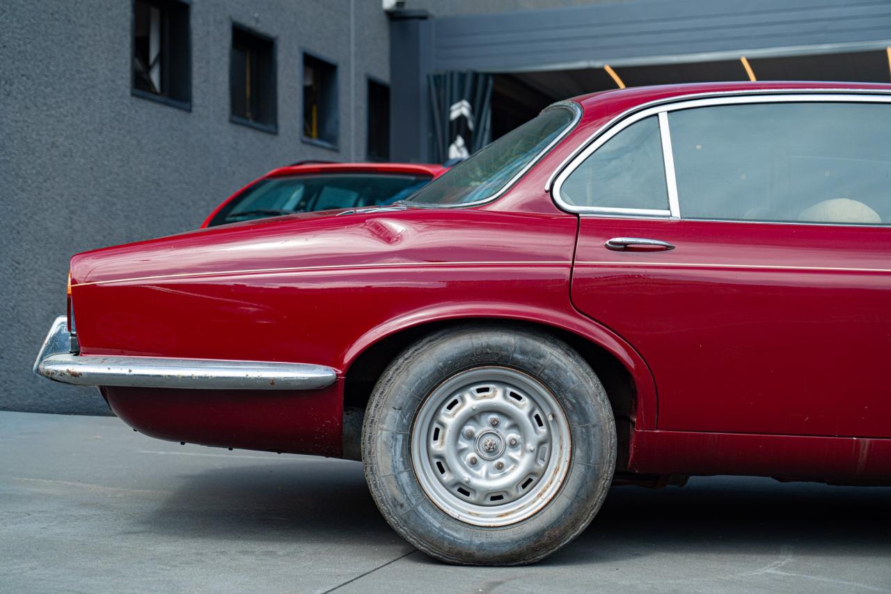 1976 Jaguar XJ6 3.6