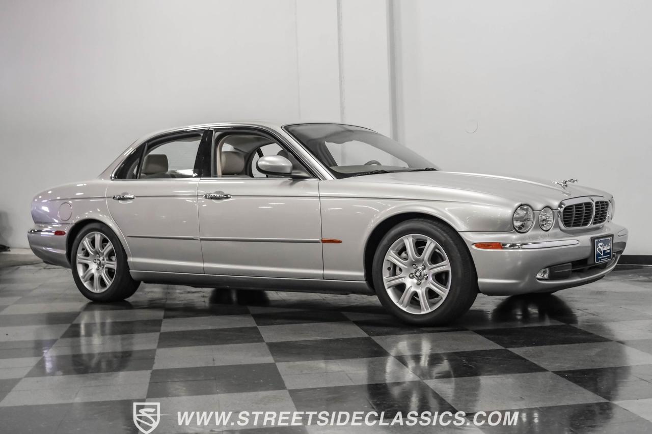 2004 Jaguar XJ8