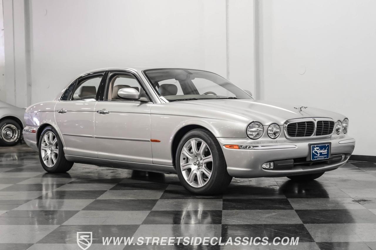 2004 Jaguar XJ8