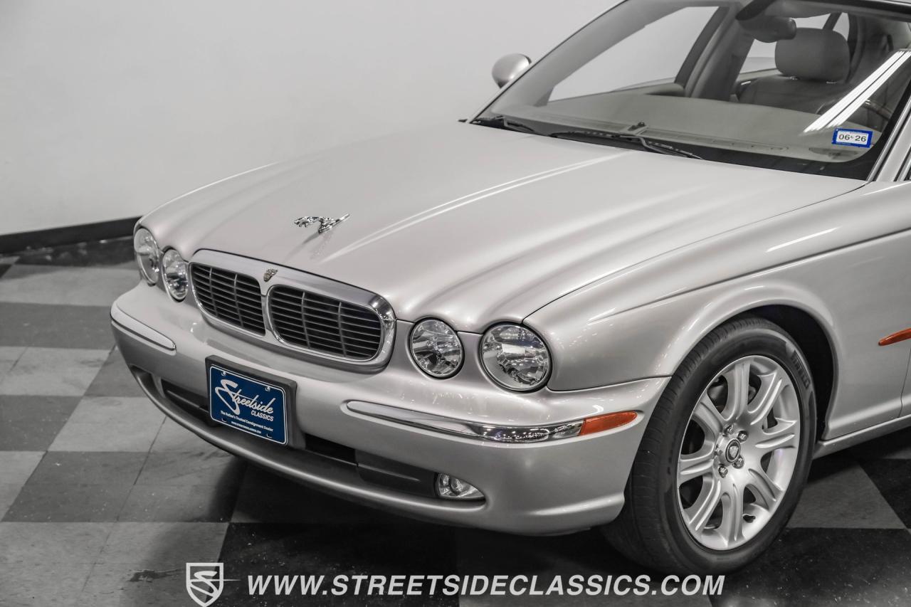 2004 Jaguar XJ8