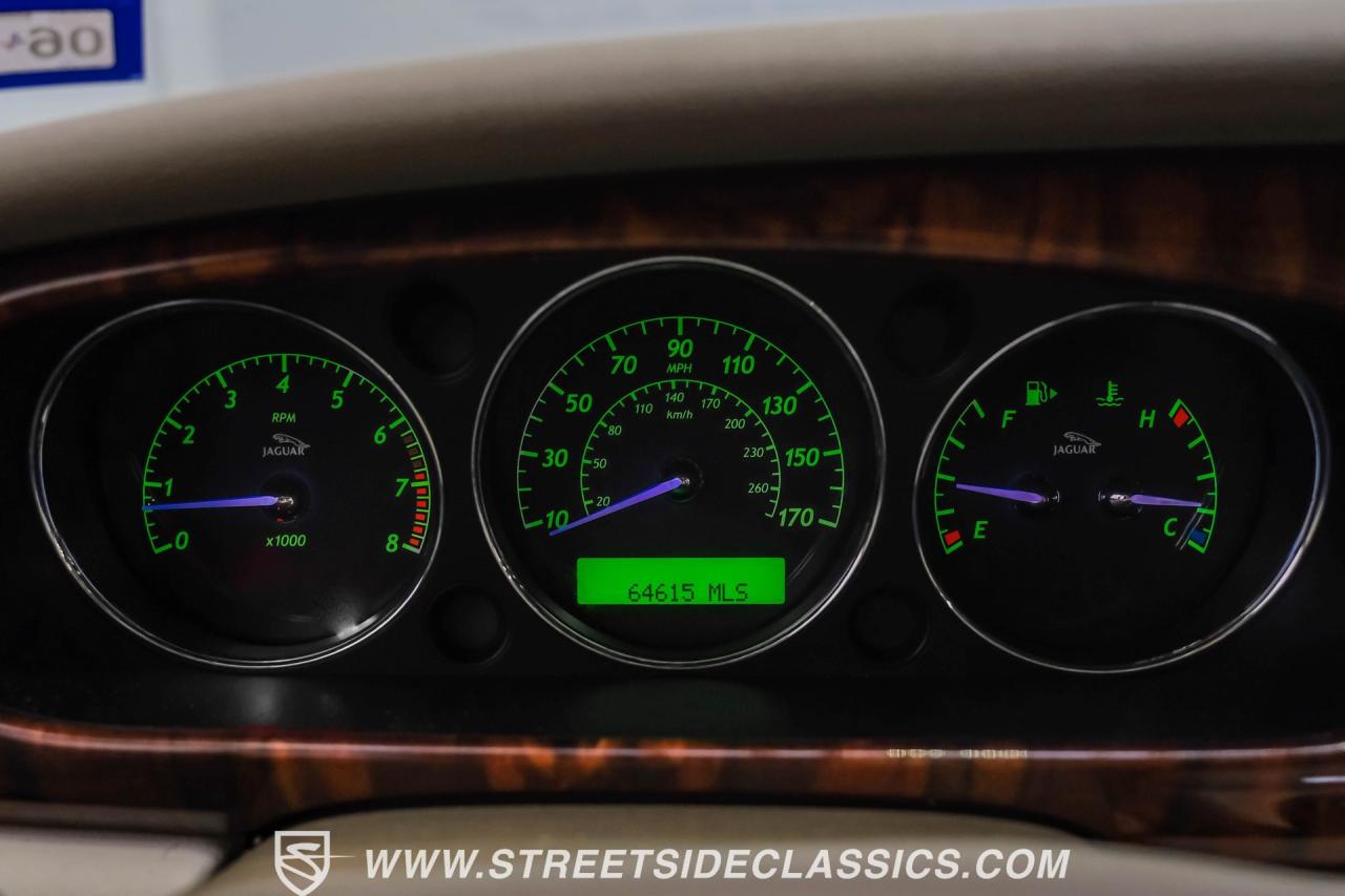 2004 Jaguar XJ8
