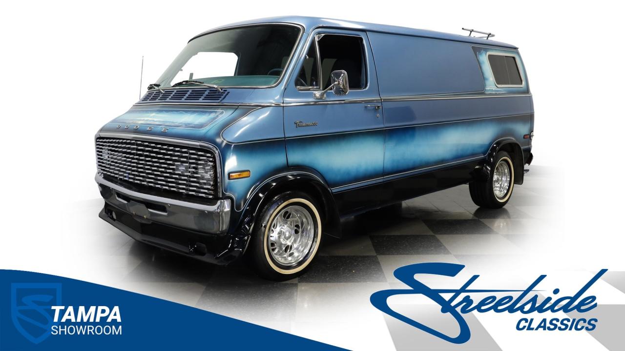 1977 Dodge D200 Van