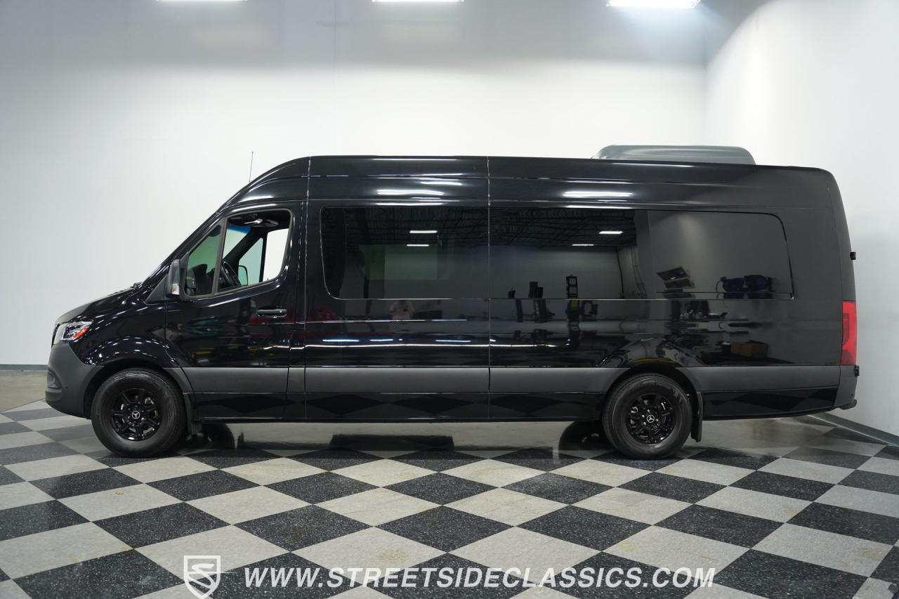 2022 Mercedes - Benz Sprinter