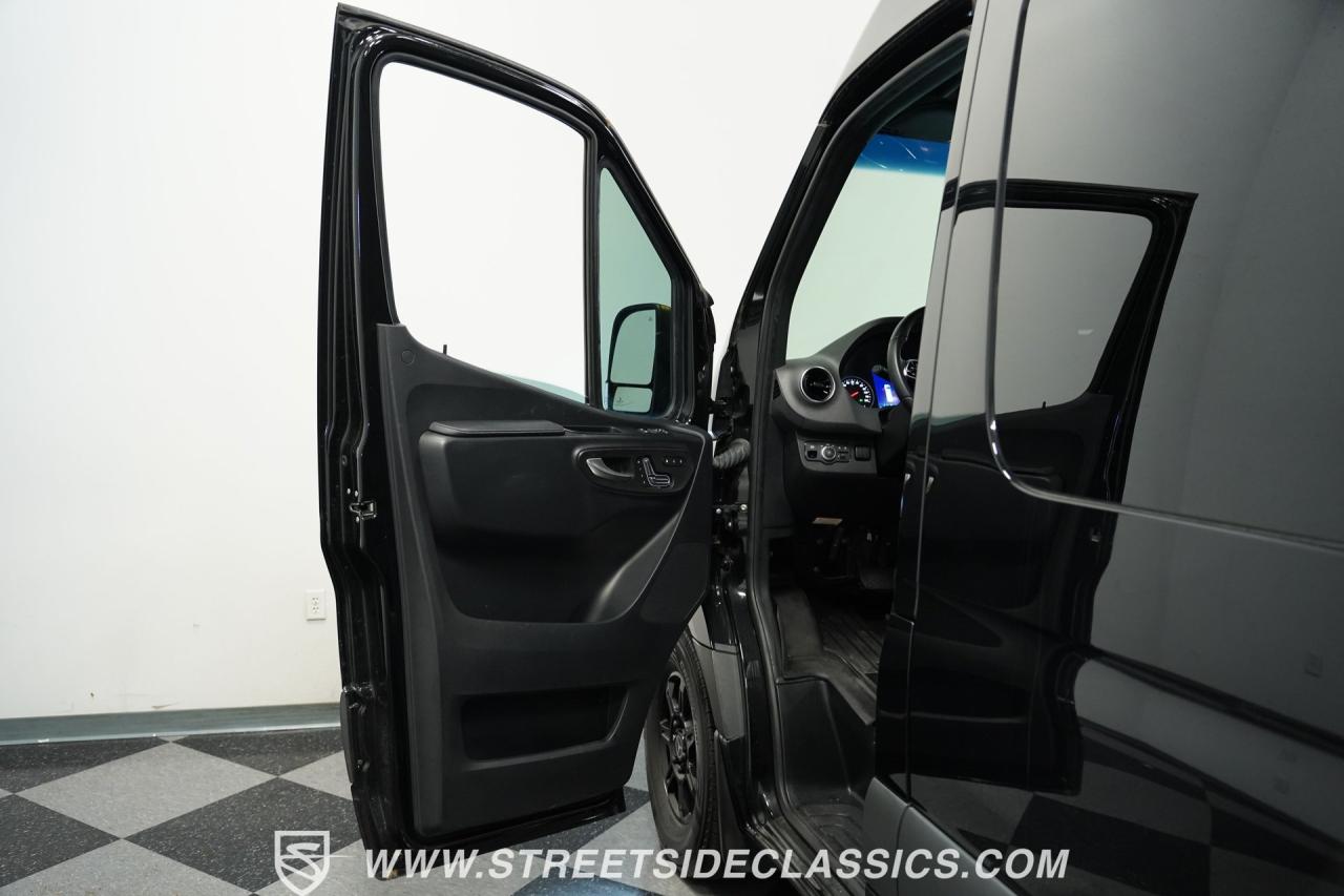 2022 Mercedes - Benz Sprinter