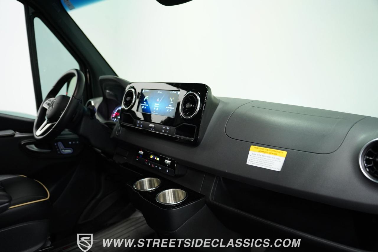 2022 Mercedes - Benz Sprinter