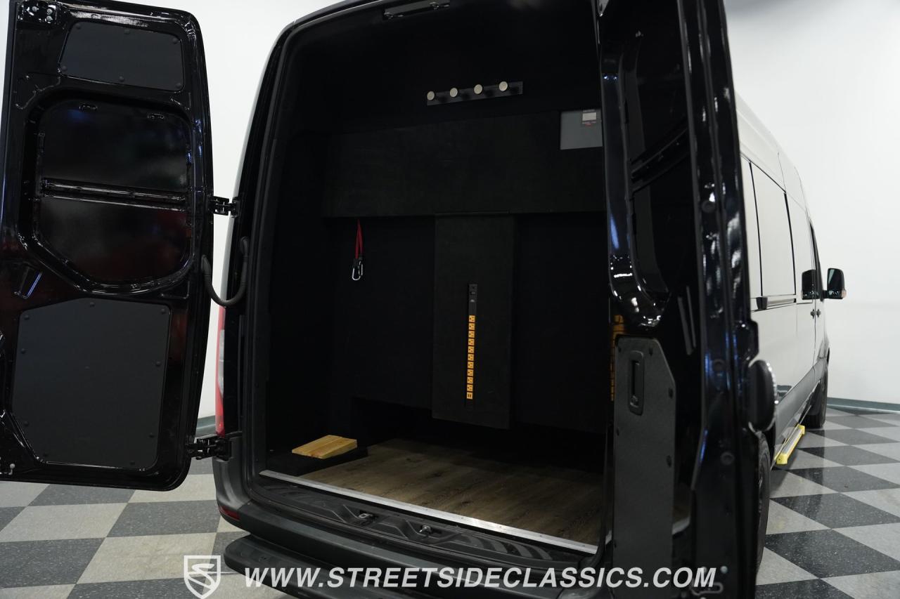 2022 Mercedes - Benz Sprinter