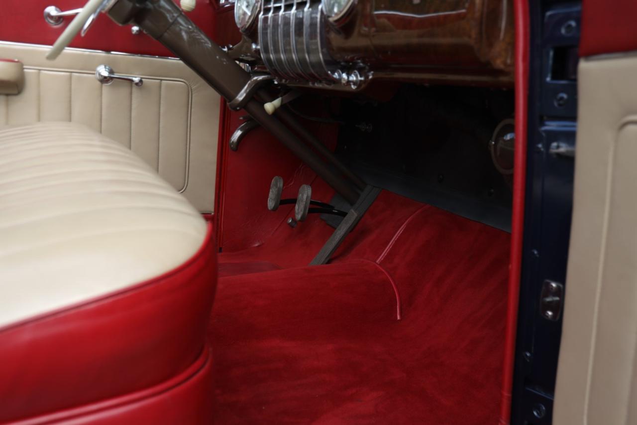 1941 Cadillac Series 62 Convertible Coupe