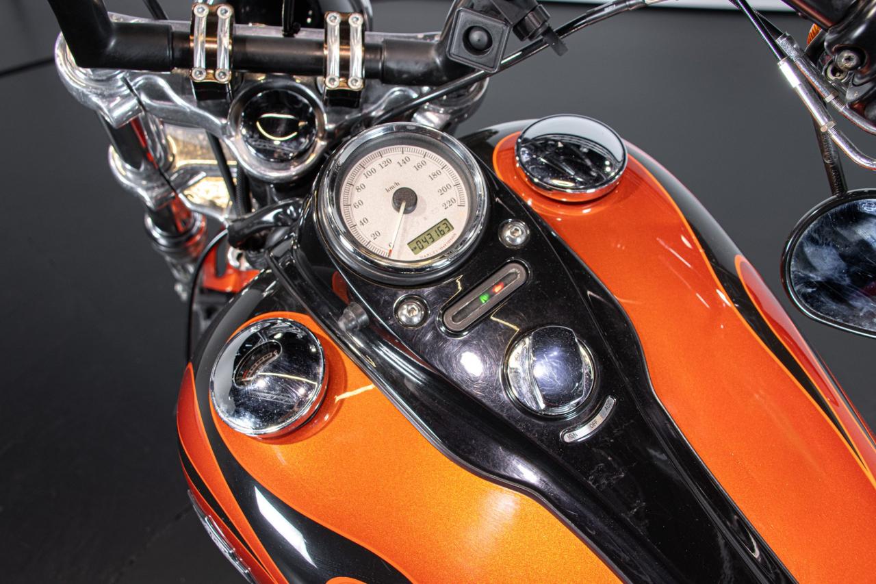 2010 Harley Davidson DYNA WYDE GLIDE