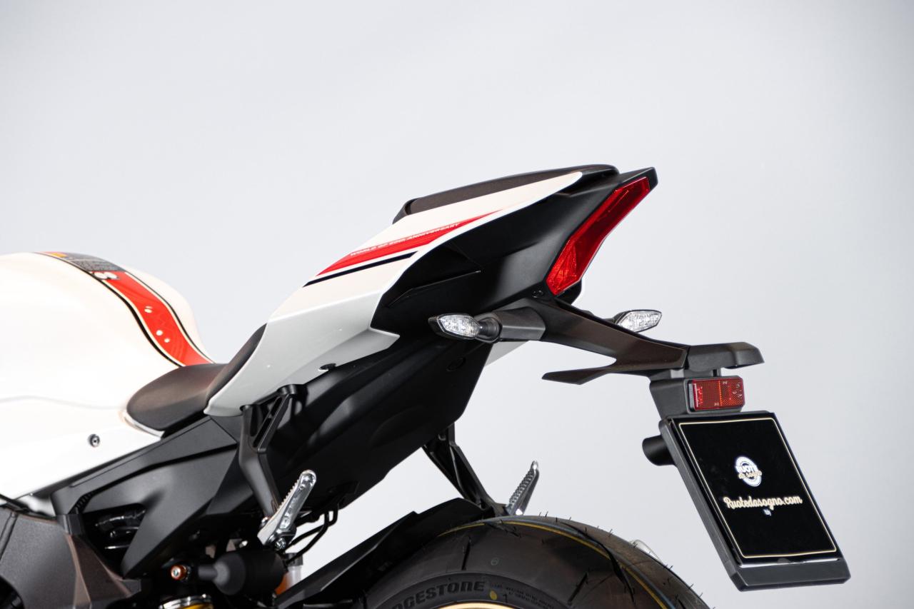 2023 Yamaha R1 60&deg;th ANNIVERSARIO