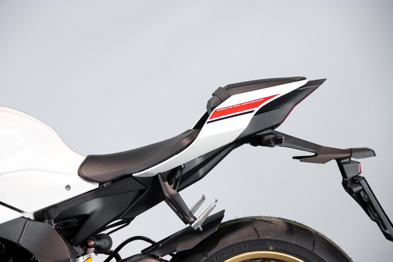 2023 Yamaha R1 60&deg;th ANNIVERSARIO