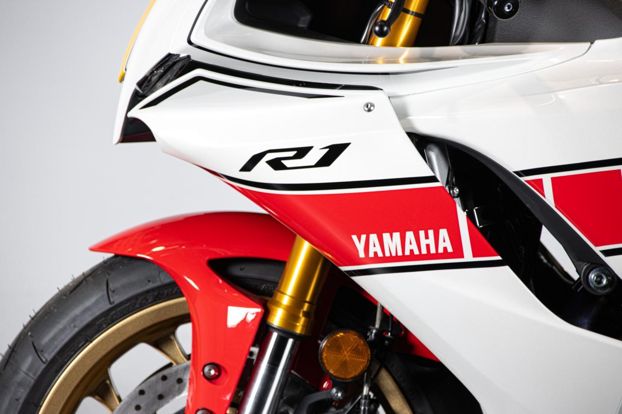 2023 Yamaha R1 60&deg;th ANNIVERSARIO