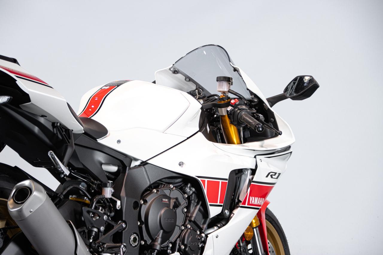 2023 Yamaha R1 60&deg;th ANNIVERSARIO