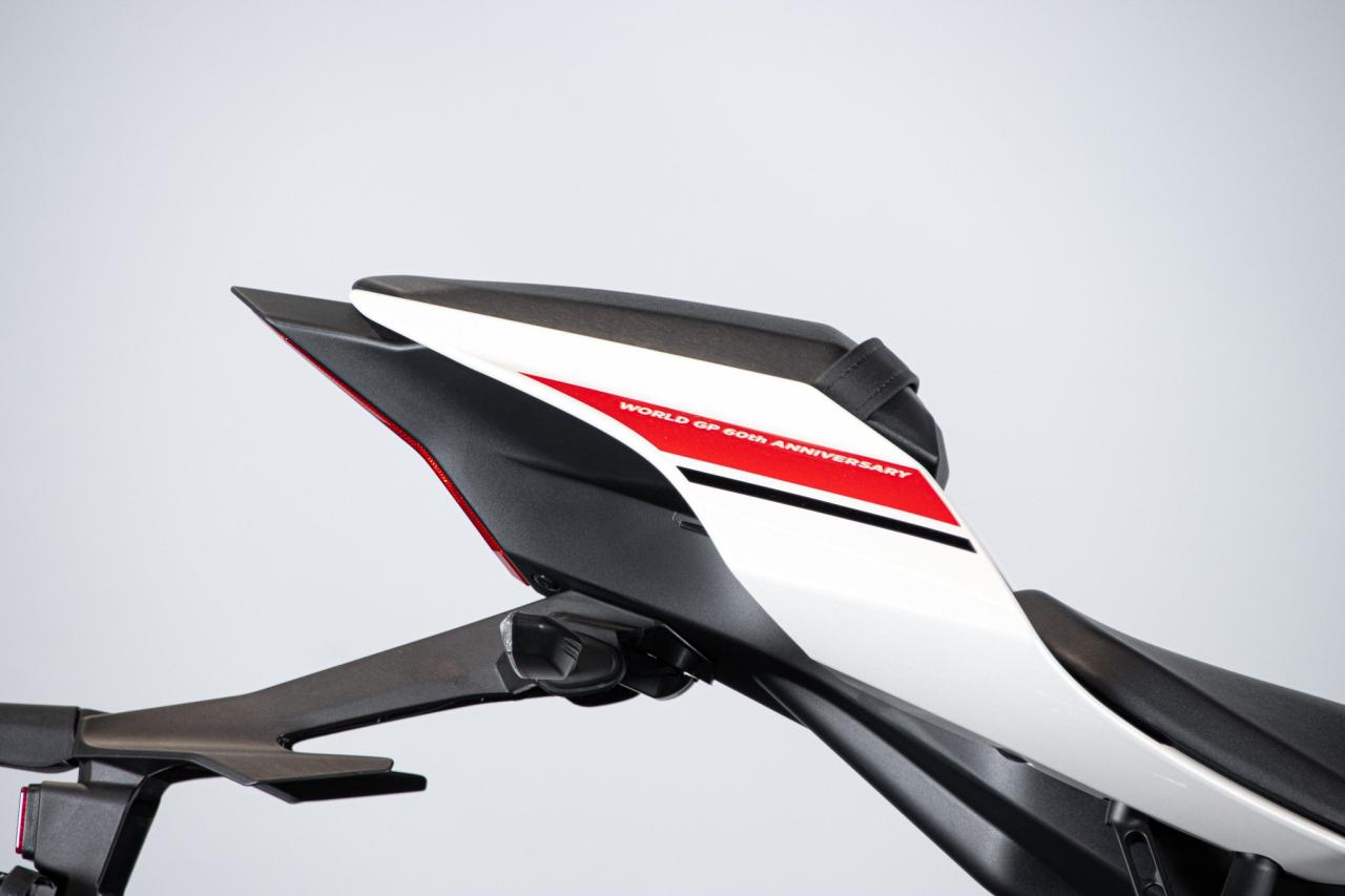 2023 Yamaha R1 60&deg;th ANNIVERSARIO