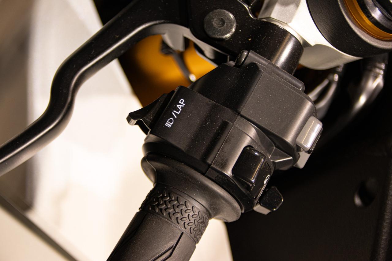 2023 Yamaha R1 60&deg;th ANNIVERSARIO