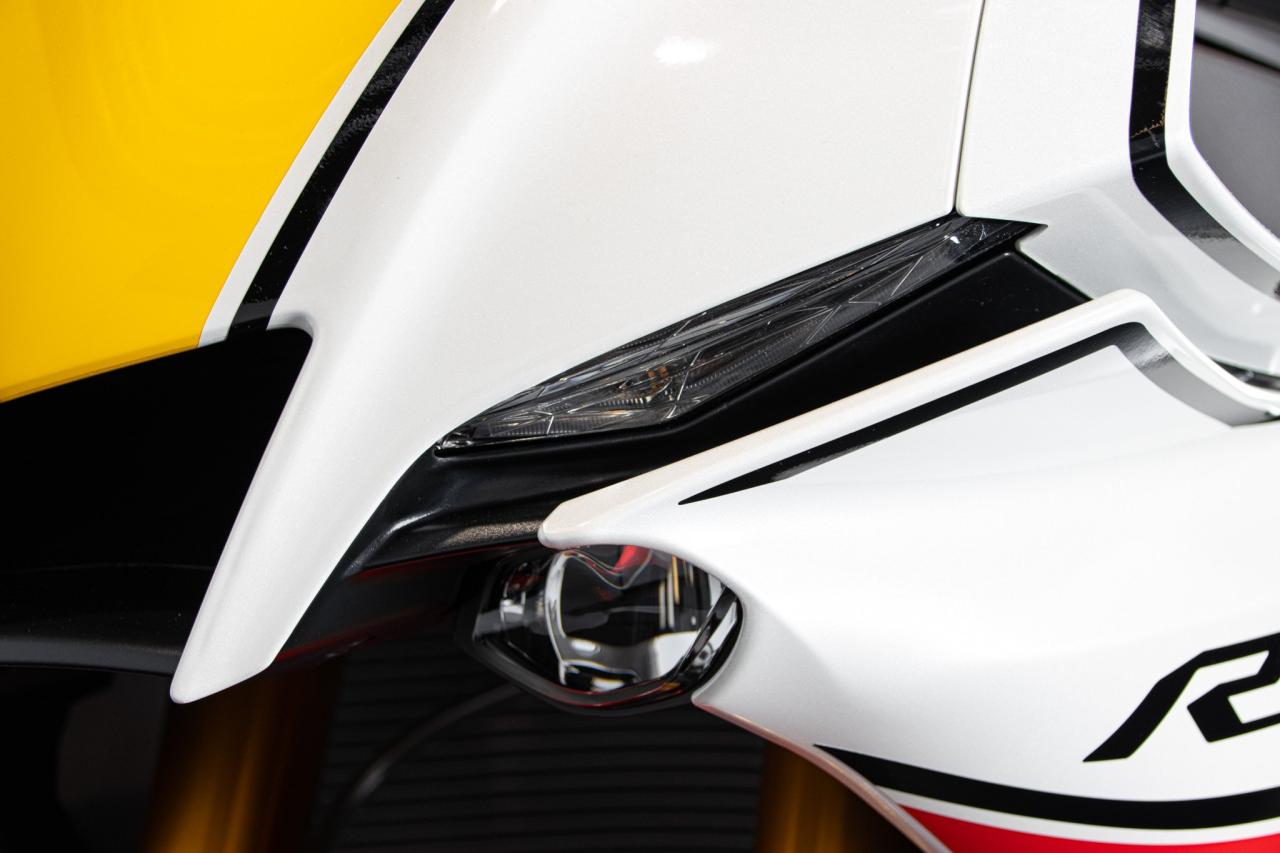 2023 Yamaha R1 60&deg;th ANNIVERSARIO