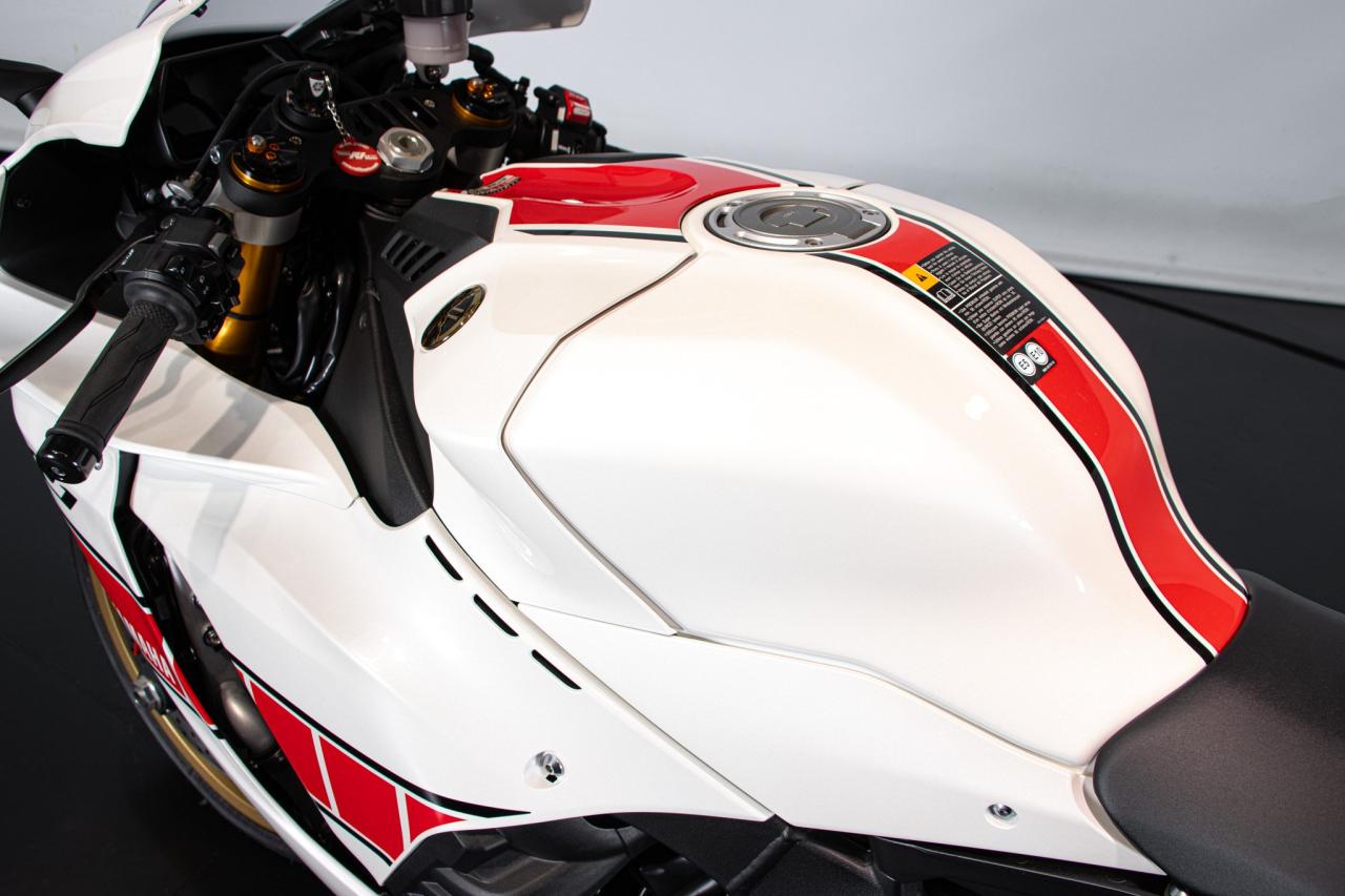 2023 Yamaha R1 60&deg;th ANNIVERSARIO
