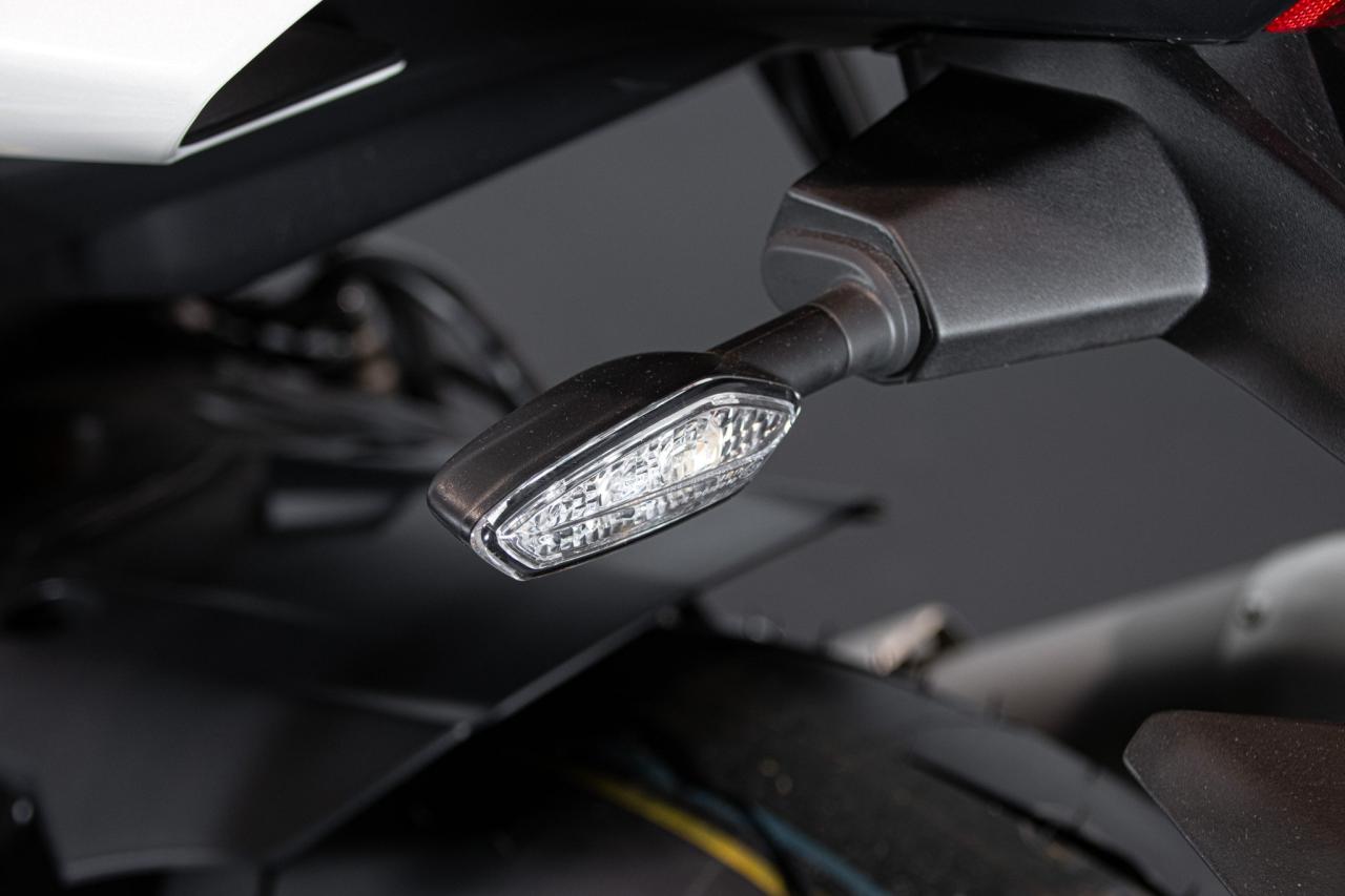 2023 Yamaha R1 60&deg;th ANNIVERSARIO