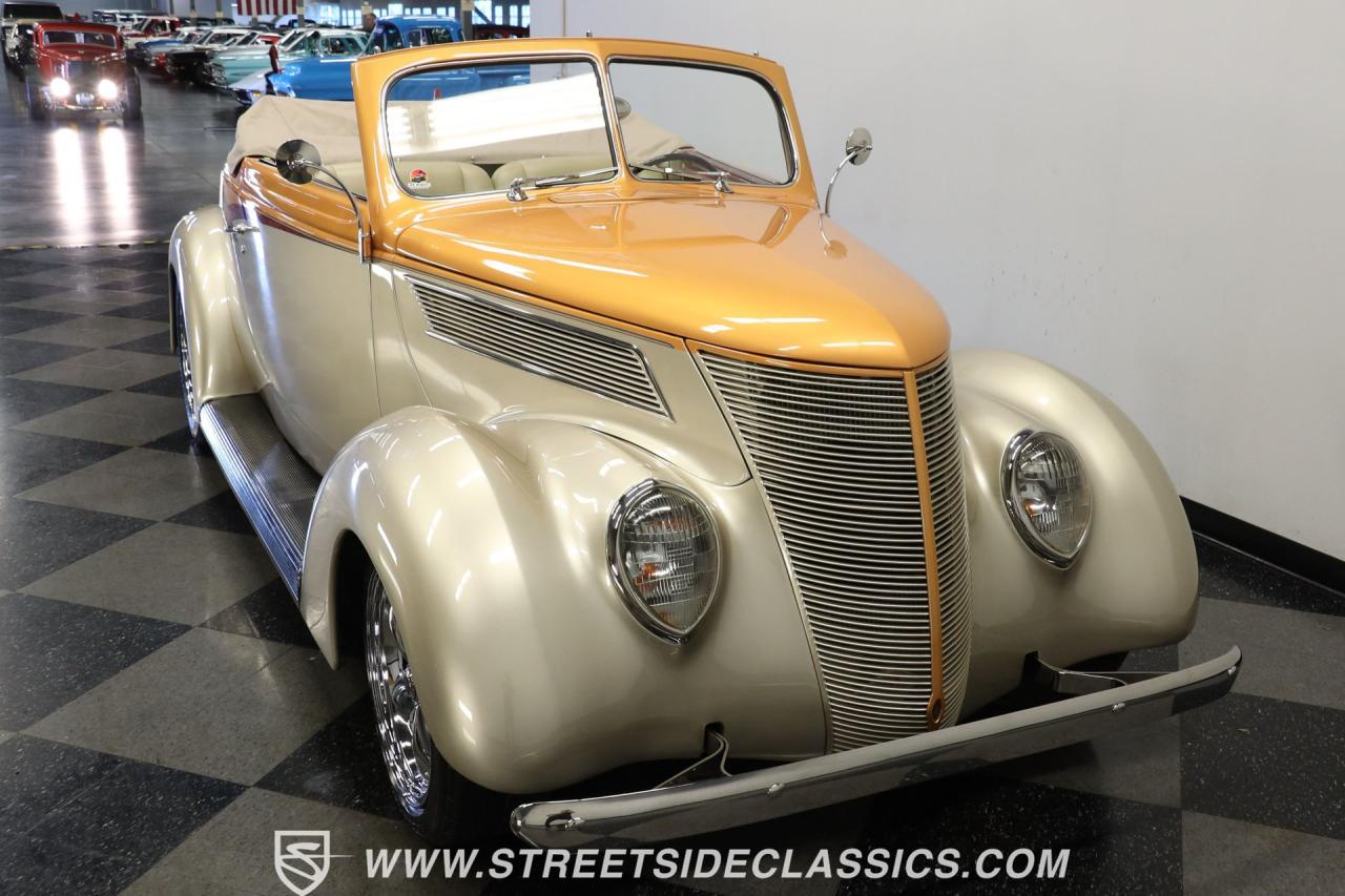 1937 Ford Cabriolet Rumble Seat