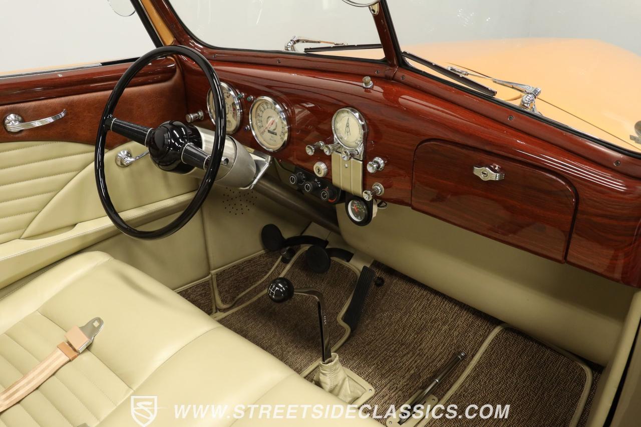 1937 Ford Cabriolet Rumble Seat